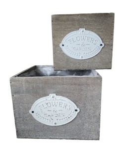 Bedýnka dřevo+kovový nápis 19x19x14cm 2