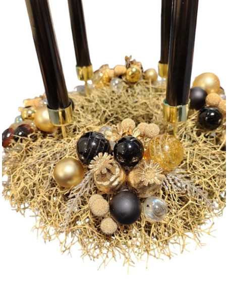 Moderní adventní věnec zlato-černý
