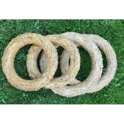 Slaměný korpus o průměru 40cm